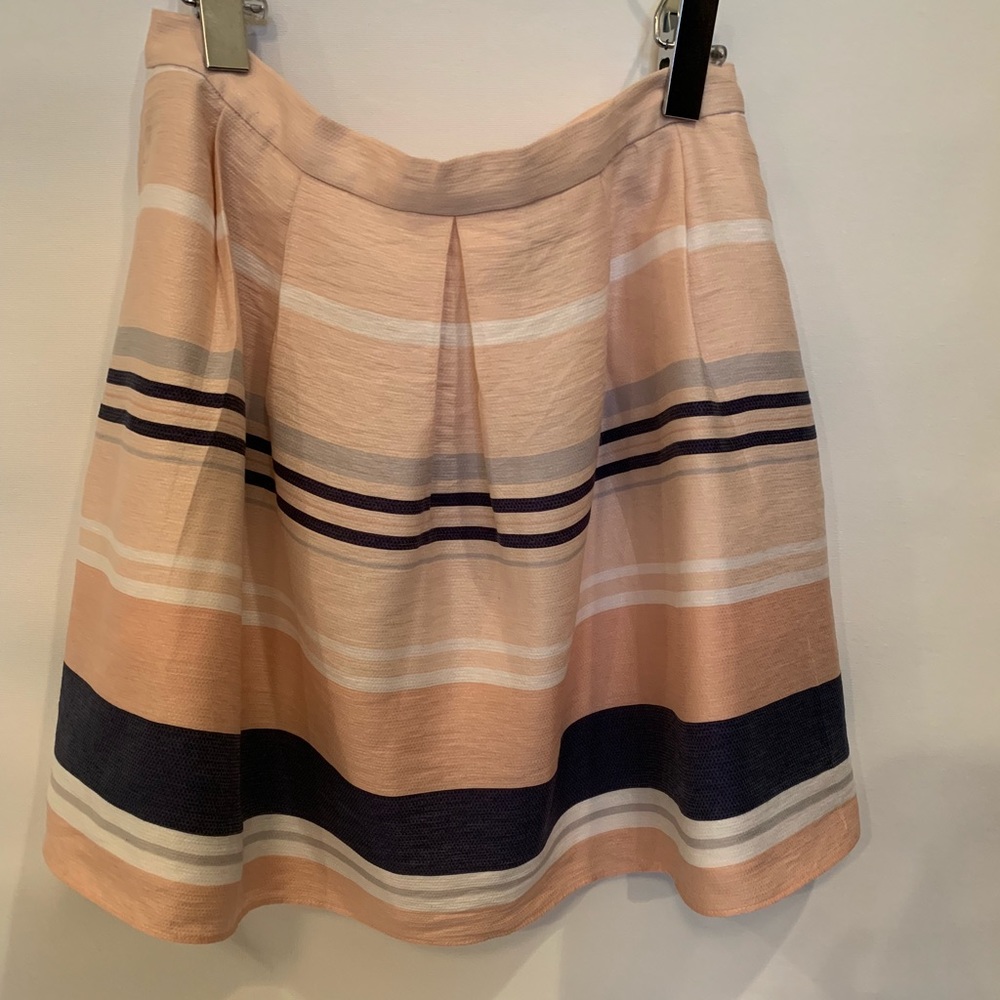Chelsea 28 pink and navy pleated striped skirt